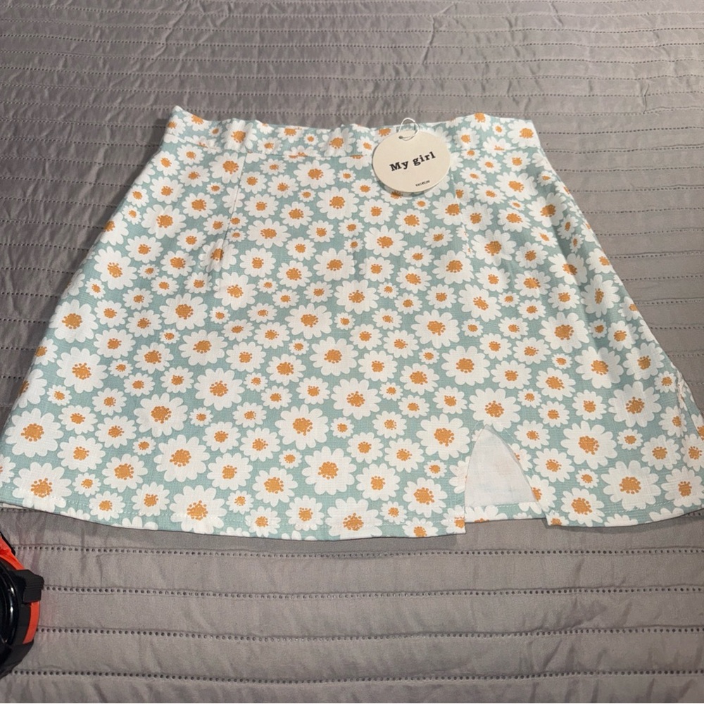 NWT My girl women’s jrs mint green & White daisy  Mini Skirt au sz 10 US Sz 3/5